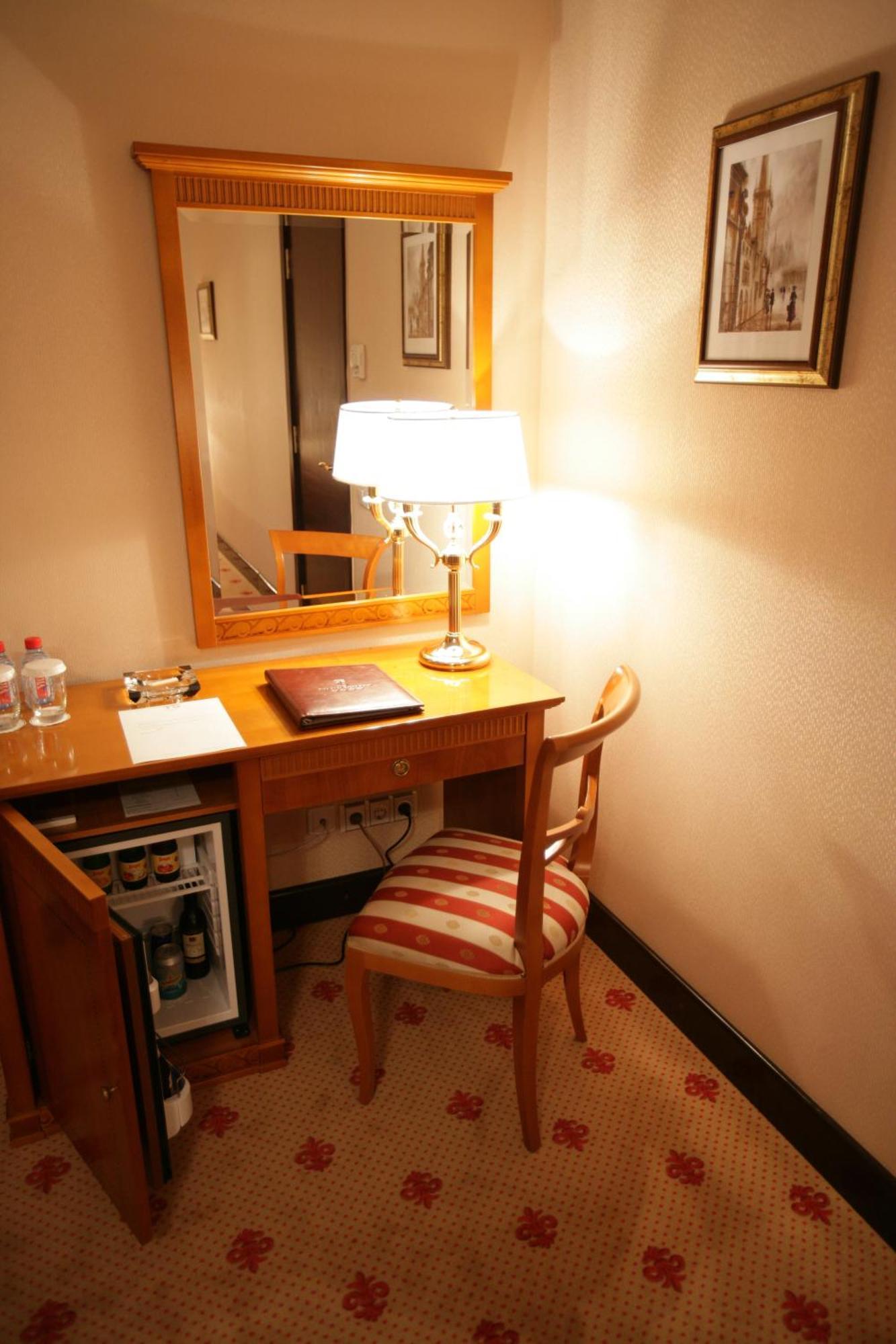 Grand Tien Shan Hotel อัลมาตี ห้อง รูปภาพ